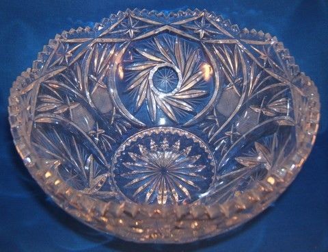Large Cut Crystal Bowl Sawtooth Edge Pinwheel Design  