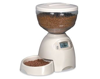 PETMATE LE BISTRO PORTION CONTROL AUTOMATIC PET DOG CAT FEEDER 5 HOLDS 
